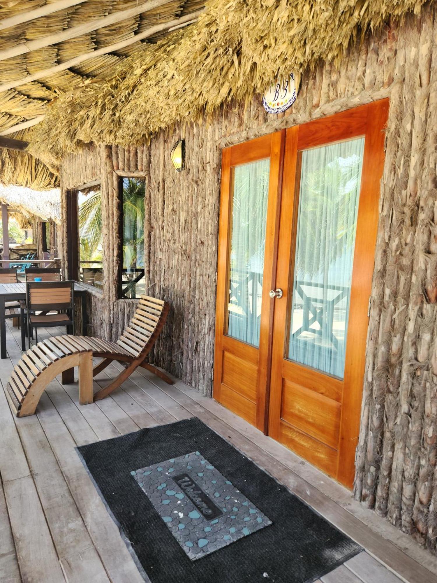 Dolphin Dreams Villa B3 San Pedro  Kültér fotó
